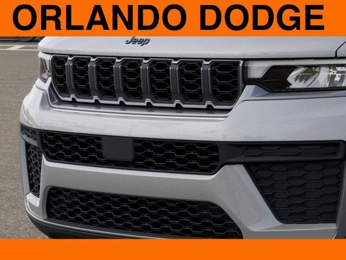 New 2026 Jeep Grand Cherokee Altitude RWD image 11