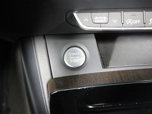 Used 2023 Audi Q5 2.0T Premium w/ Convenience Package AWD/4WD image 13