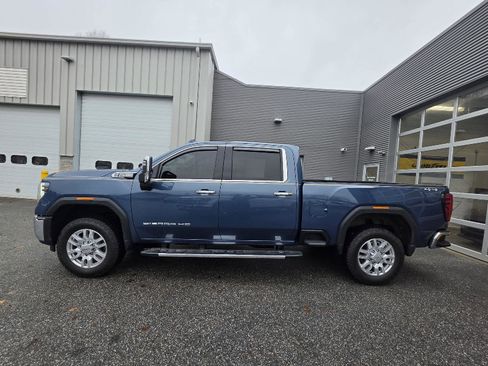 Used 2024 GMC Sierra 2500 SLT w/ SLT Convenience Package image 6