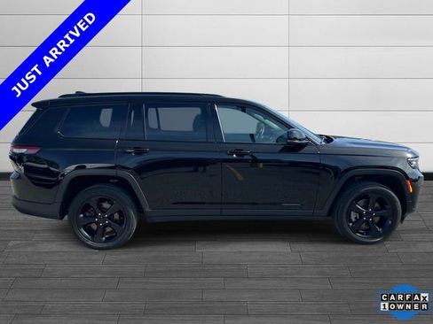 Certified 2024 Jeep Grand Cherokee L Altitude AWD/4WD image 3