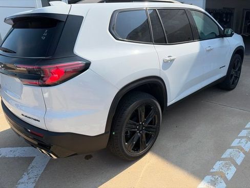 Used 2024 GMC Acadia Elevation w/ Black Edition AWD/4WD image 3