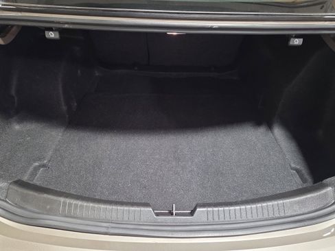 Used 2023 Chevrolet Malibu LT image 9