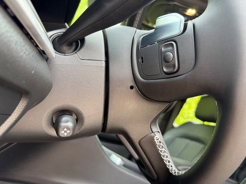 New 2025 Jeep Grand Cherokee Limited w/ Luxury Tech Group II image 14