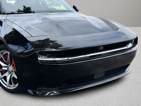 Used 2024 Dodge Charger Daytona Scat Pack w/ Plus Group AWD/4WD image 24