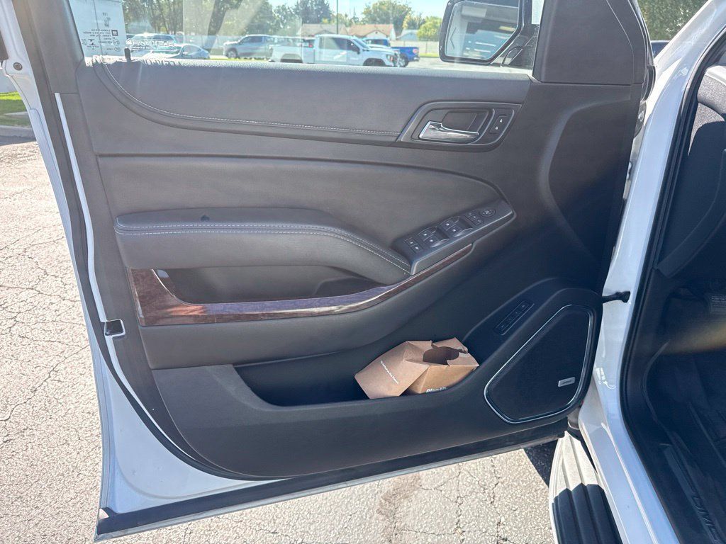 Used 2019 GMC Yukon SLT AWD/4WD image 10