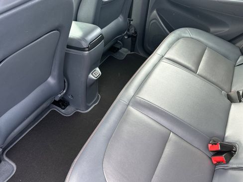 Used 2019 Chevrolet Bolt Premier w/ Infotainment Package image 15