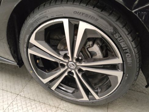 Used 2020 Nissan Sentra SR FWD image 31
