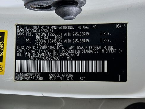 Used 2018 Toyota Highlander Limited Platinum FWD image 12