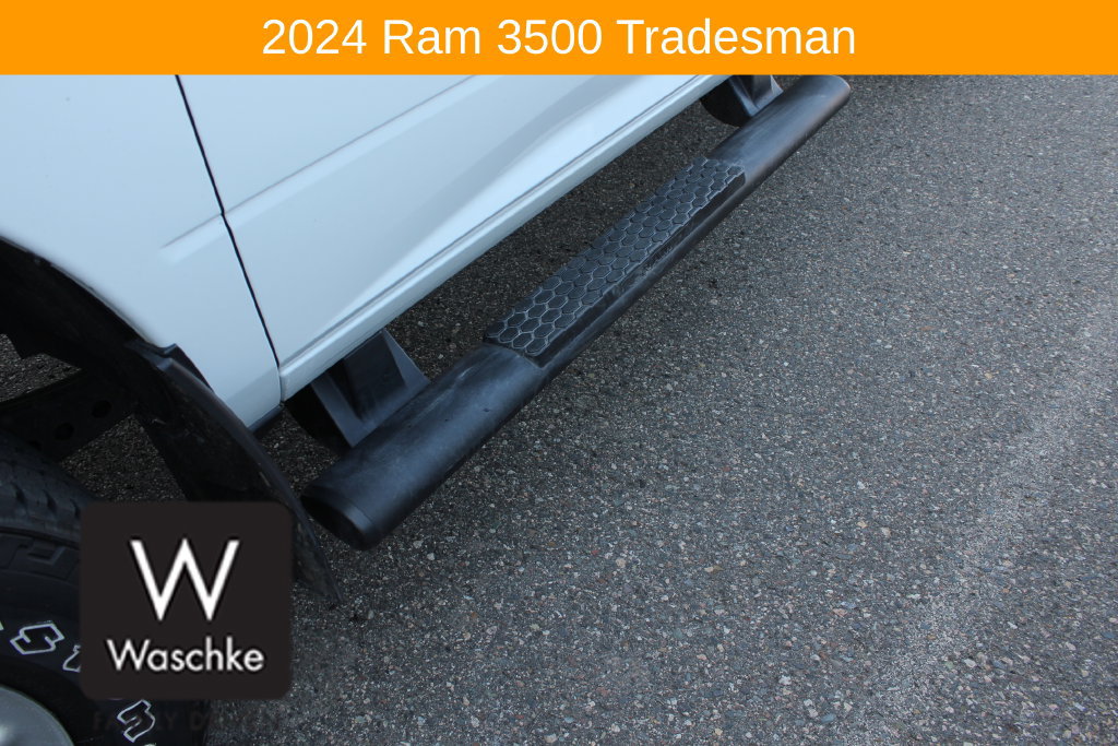 Used 2024 RAM 3500 Tradesman w/ Snow Chief Group AWD/4WD image 12