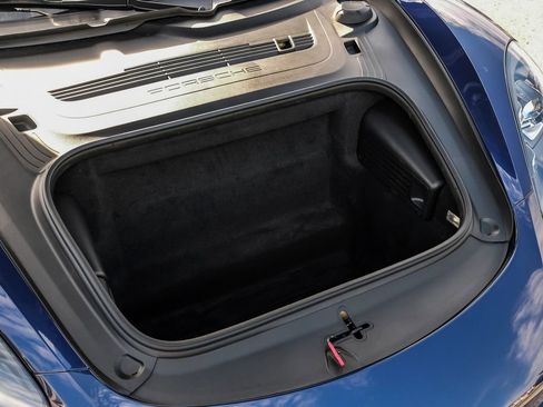 Used 2025 Porsche 718 Cayman RWD image 48