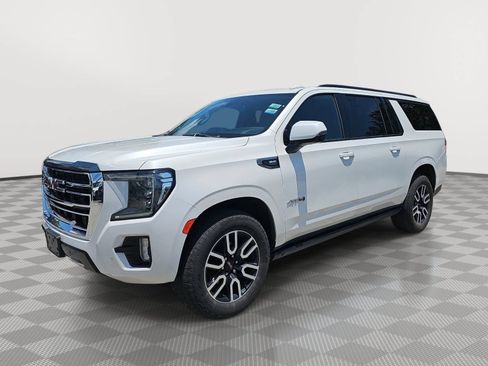 Used 2021 GMC Yukon XL AT4 w/ AT4 Premium Package AWD/4WD image 4