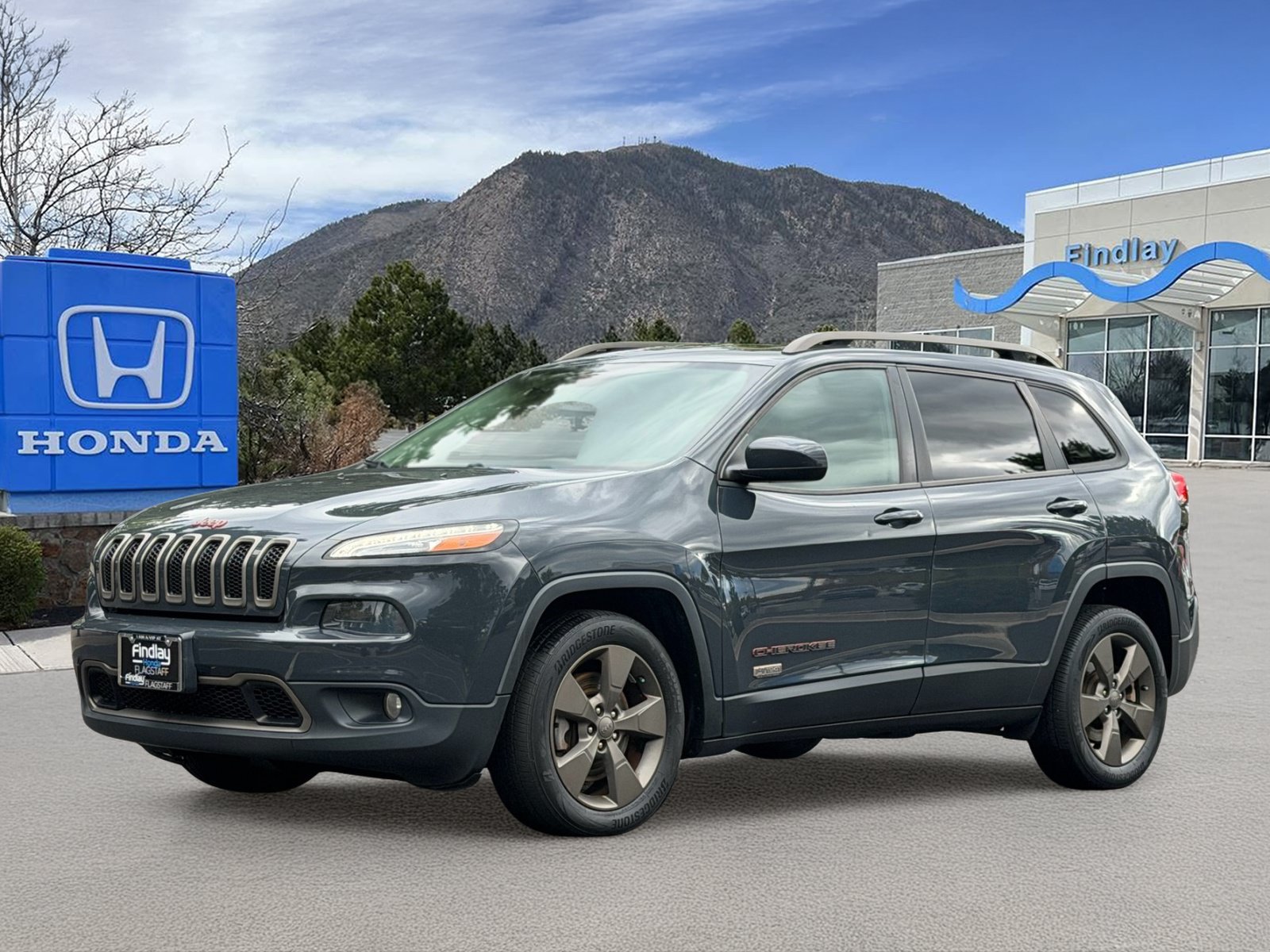 Used 2016 Jeep Cherokee 75th Anniversary FWD image 2