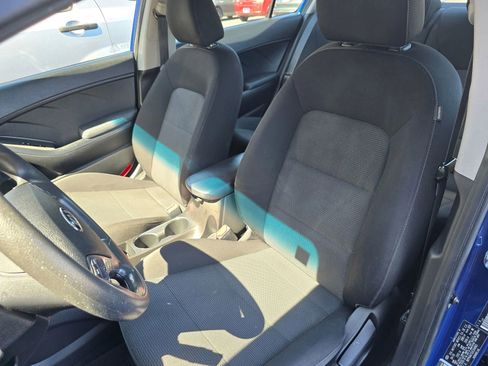 Used 2018 Kia Forte LX w/ LX Rear Camera Package image 25