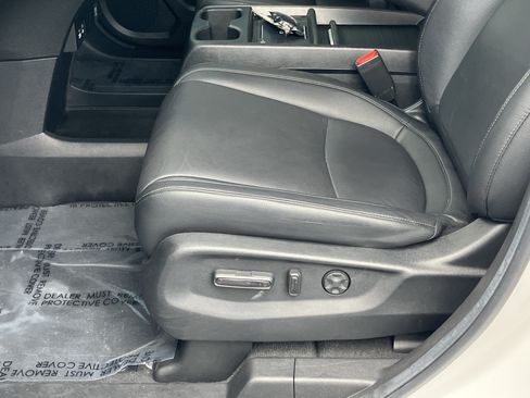 Certified 2025 Honda Odyssey EX-L image 17