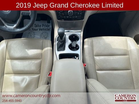 Used 2019 Jeep Grand Cherokee Limited RWD image 14