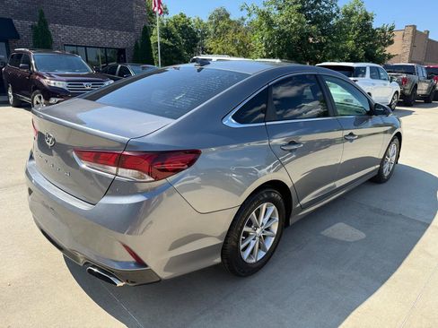 Used 2018 Hyundai Sonata SE FWD image 4