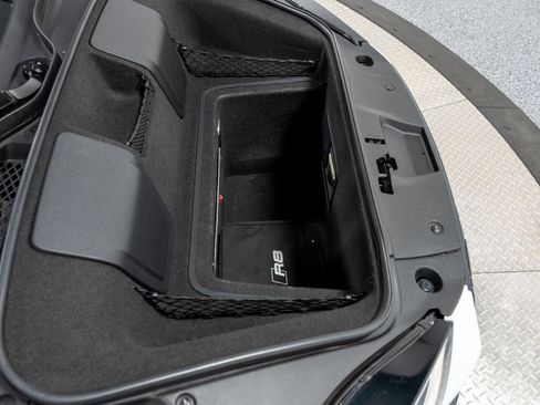 Used 2017 Audi R8 V10 plus w/ Full Leather Package image 62