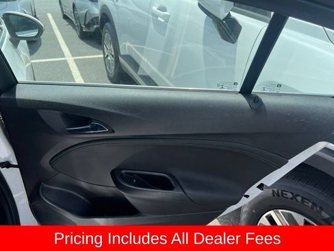 Used 2017 Chevrolet Cruze Premier FWD image 19