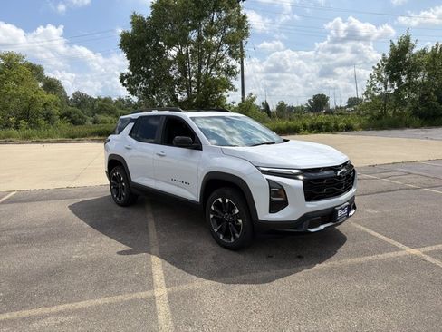 New 2026 Chevrolet Equinox RS w/ Convenience Package III AWD/4WD image 3