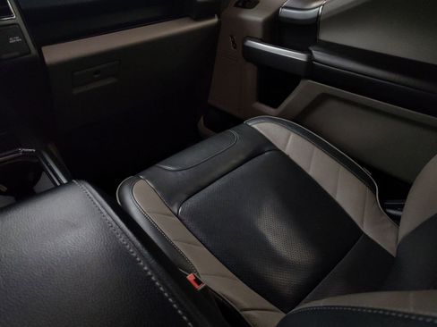 Used 2019 Ford F150 XLT w/ Equipment Group 302A Luxury image 23