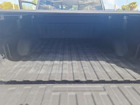 Used 2018 GMC Sierra 1500 SLT w/ Enhanced Driver Alert Package image 18