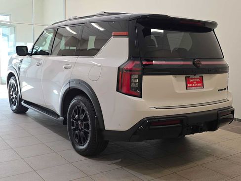 Used 2025 Nissan Armada PRO-4X AWD/4WD image 4