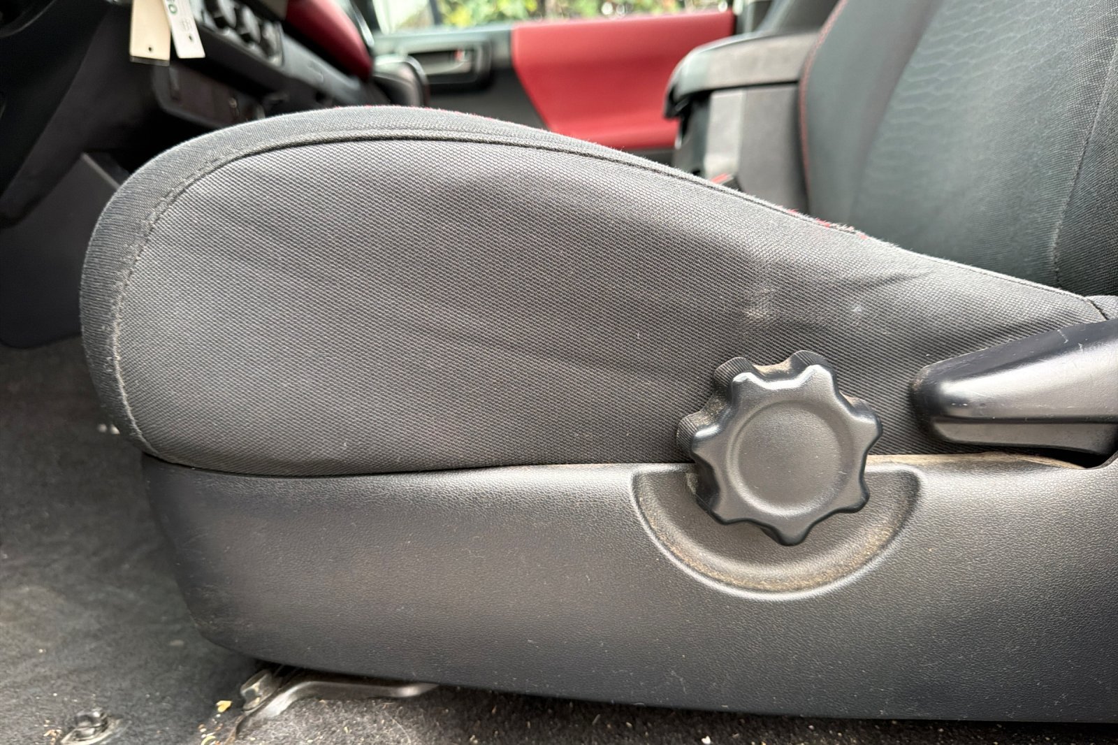 Used 2019 Toyota Tacoma SR5 RWD image 15