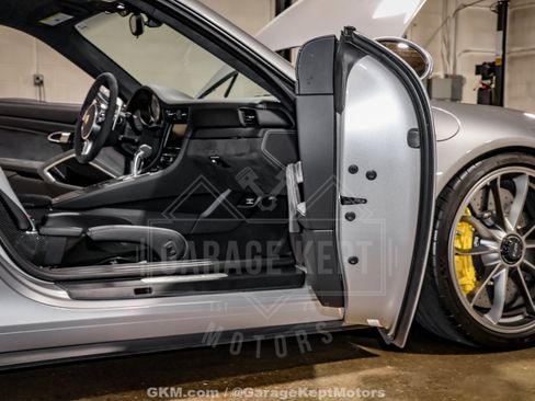 Used 2016 Porsche 911 GT3 RWD image 98
