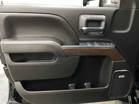 Used 2018 GMC Sierra 3500 Denali AWD/4WD image 29