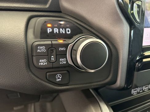 Used 2025 RAM 1500 Big Horn AWD/4WD image 8