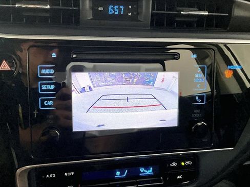 Used 2019 Toyota Corolla LE FWD image 14