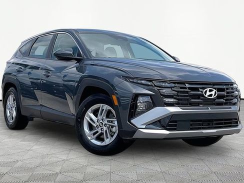 Certified 2026 Hyundai Tucson SE FWD image 1