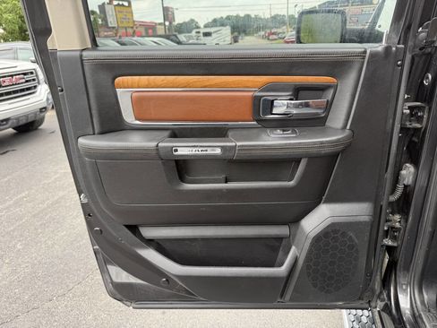 Used 2015 RAM 1500 Laramie Longhorn w/ Convenience Group AWD/4WD image 33