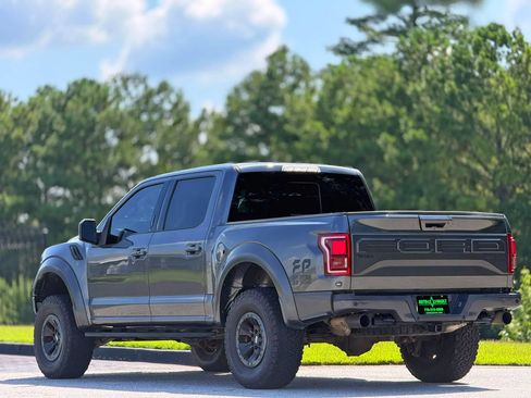 Used 2017 Ford F150 Raptor w/ Equipment Group 802A Luxury AWD/4WD image 8