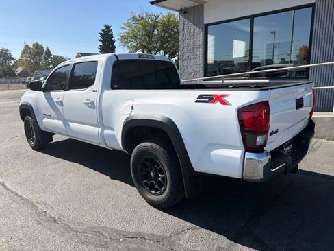 Used 2023 Toyota Tacoma SR5 AWD/4WD image 7