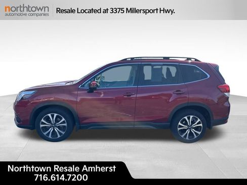 Used 2023 Subaru Forester Limited AWD/4WD image 2