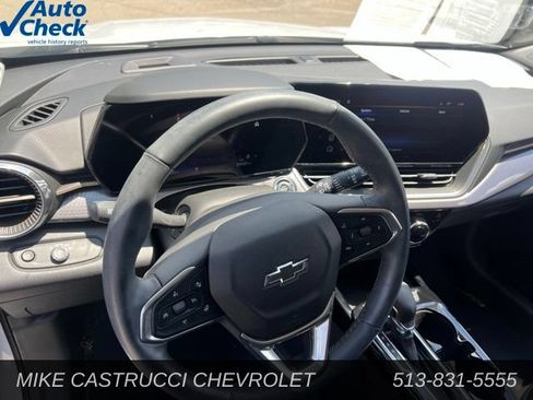 Used 2025 Chevrolet Trax ACTIV w/ Driver Confidence Package FWD image 7
