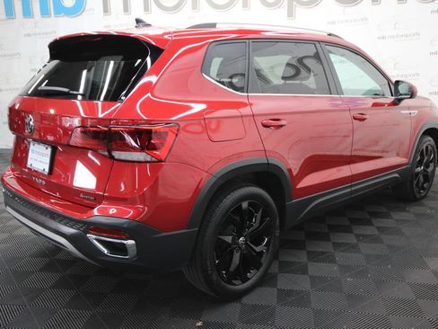 Used 2022 Volkswagen Taos SE AWD/4WD image 8