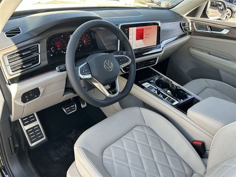 New 2026 Volkswagen Atlas SEL Premium R-Line image 14