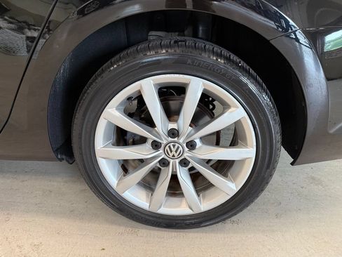 Used 2016 Volkswagen Golf SE FWD image 32