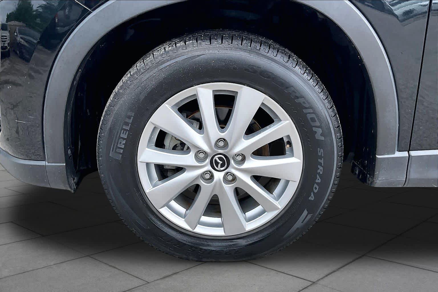 Used 2016 MAZDA CX-5 Touring FWD image 11