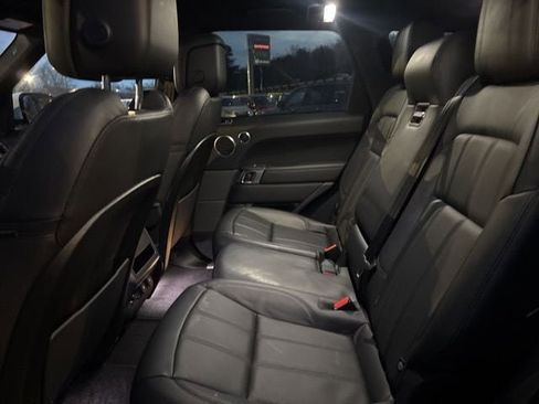 Used 2020 Land Rover Range Rover Sport HSE image 16