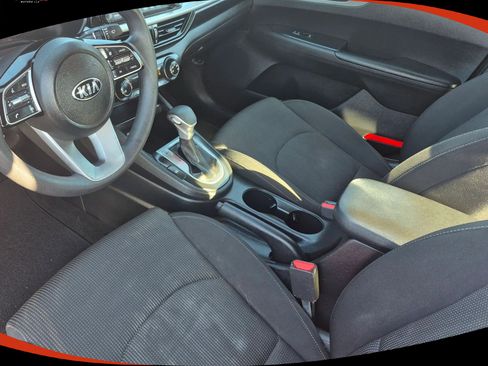 Used 2020 Kia Forte LXS image 6