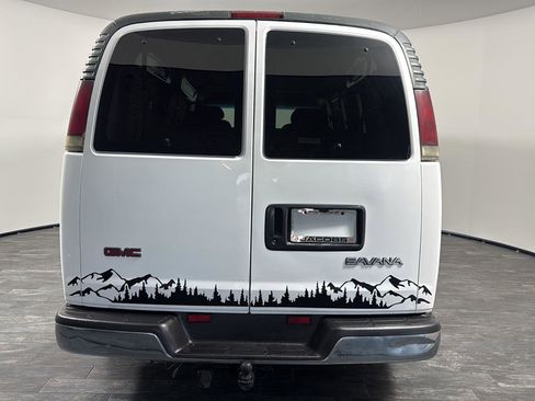 Used 2000 GMC Savana 1500 RV Conversion w/ Marketing Option Pkg 1SE image 4