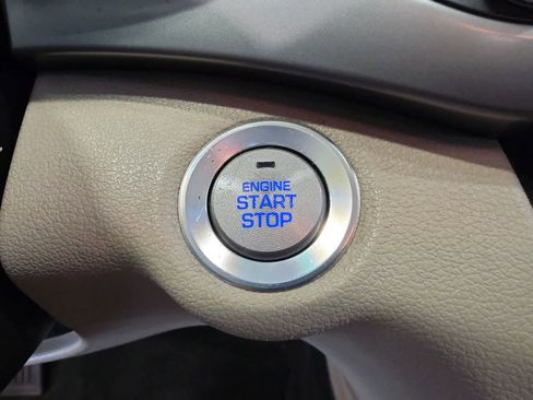 Used 2018 Hyundai Elantra Value Edition FWD image 25