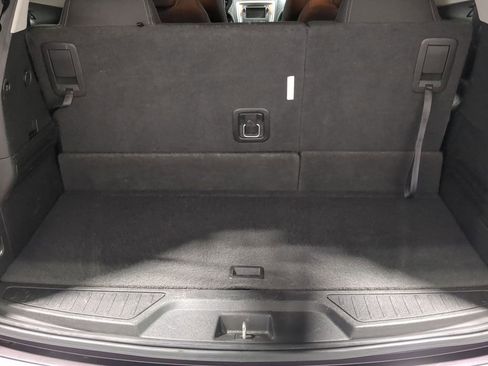 Used 2015 GMC Acadia SLE image 48