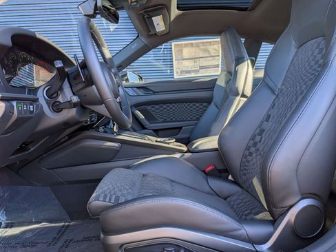Used 2026 Porsche 911 Carrera image 5