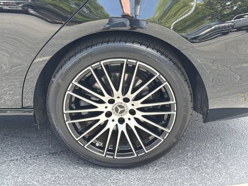 Used 2025 Mercedes-Benz C 300 Sedan image 30