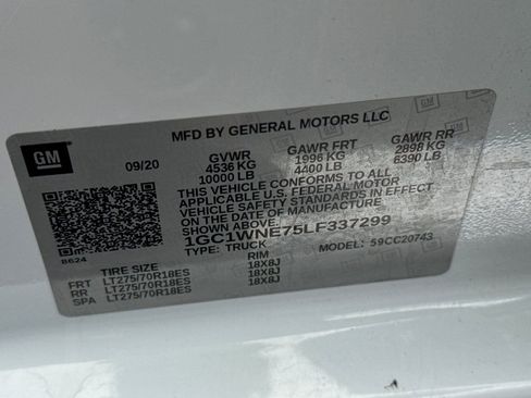 Used 2020 Chevrolet Silverado 2500 LT w/ All Star Edition image 32