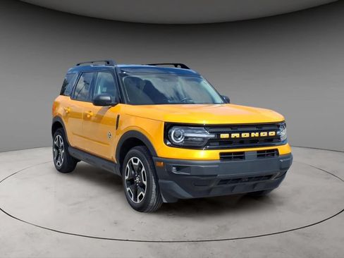 Used 2023 Ford Bronco Sport Outer Banks w/ Tech Package AWD/4WD image 14